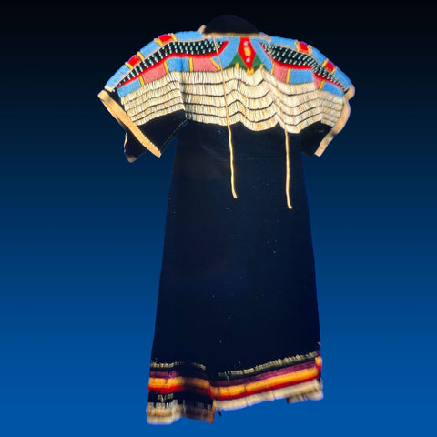 Dress, Detalium shells and trade cloth